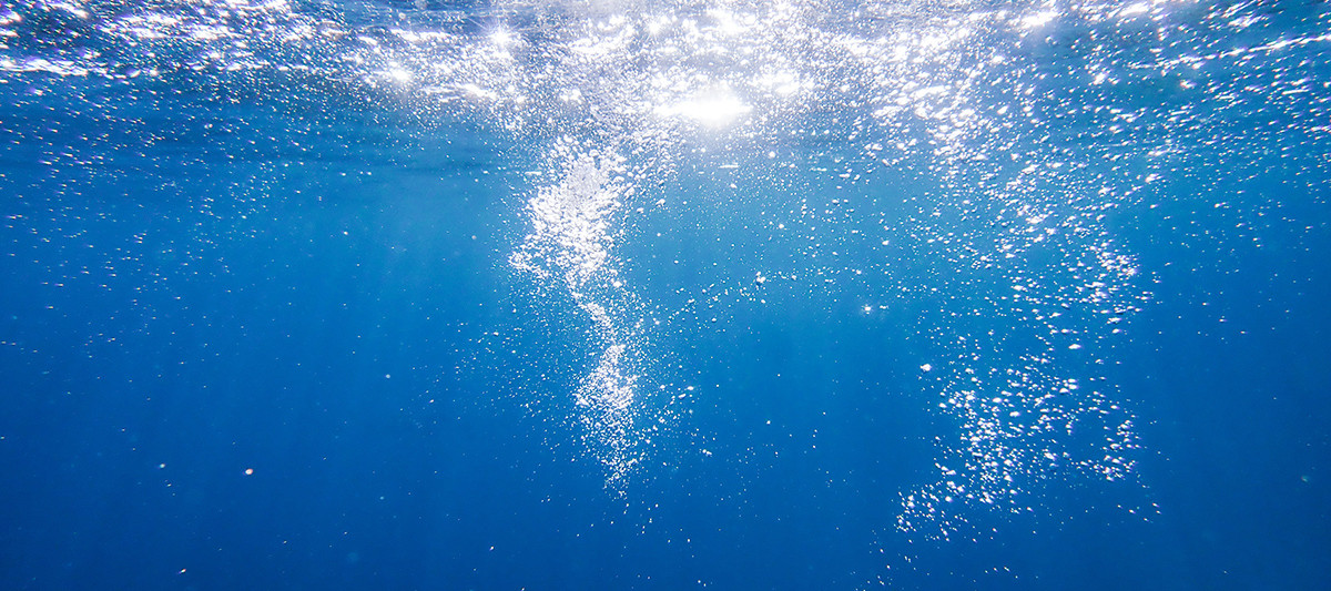 Underwater_AdobeStock_684251270_lowres