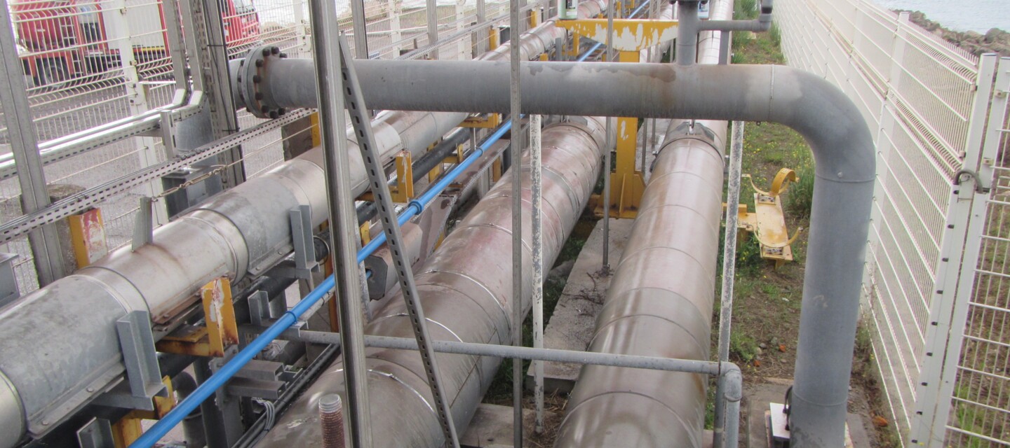 AP Sensing fiber optic sensing solution for pipeline monitoring and security at waterfront facility AP Sensing fiber optic sensing solution for pipeline monitoring and security at waterfront facility