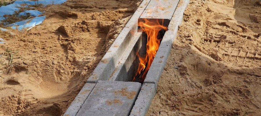 Monitoring fire along buried infrastructure using AP Sensing's distributed fiber optic sensing systems Monitoring fire along buried infrastructure using AP Sensing's distributed fiber optic sensing systems