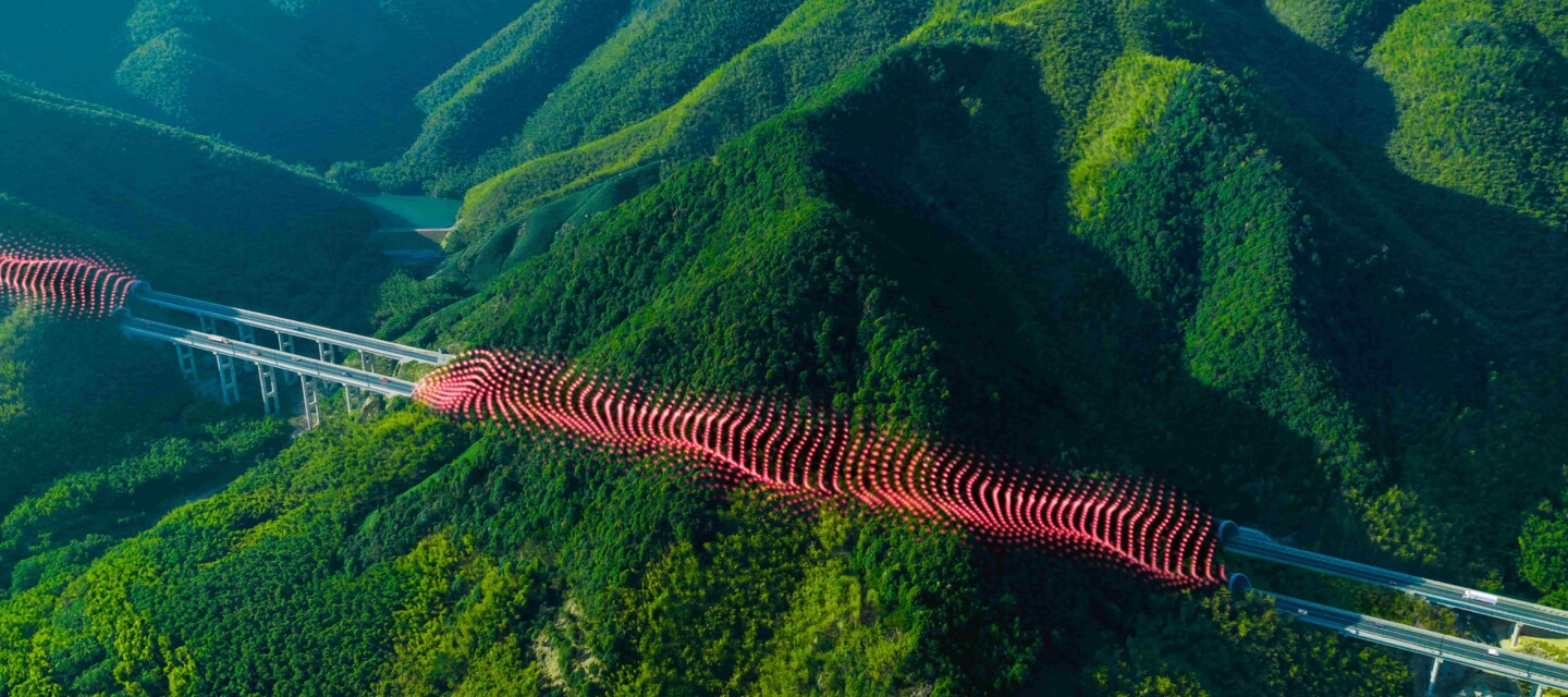 Visualization of AP Sensing fiber optic sensing data protecting highway tunnels and bridges in mountains Visualization of AP Sensing fiber optic sensing data protecting highway tunnels and bridges in mountains