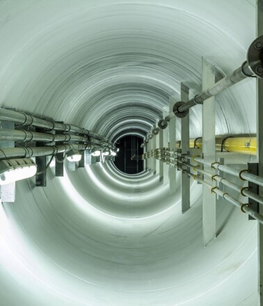 Underground_cables_shutterstock_137000492_lowres