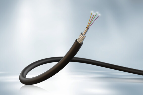 Detailansicht eines Glasfaserkabels, Basis der AP Sensing Distributed Fiber Optic Sensing (DFOS) Technologie Detailansicht eines Glasfaserkabels, Basis der AP Sensing Distributed Fiber Optic Sensing (DFOS) Technologie