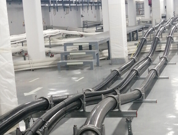 AP Sensing fiber optic DTS monitoring heavy power cables on racks in an industrial environment AP Sensing fiber optic DTS monitoring heavy power cables on racks in an industrial environment