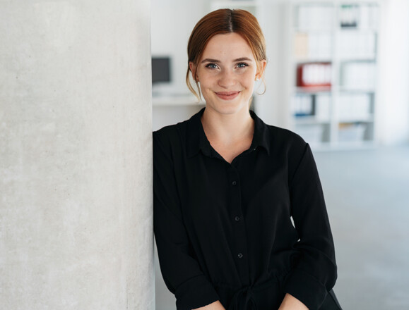 Smiling professional, a face of AP Sensing's innovative fiber optic sensing solutions and dedicated team Smiling professional, a face of AP Sensing's innovative fiber optic sensing solutions and dedicated team