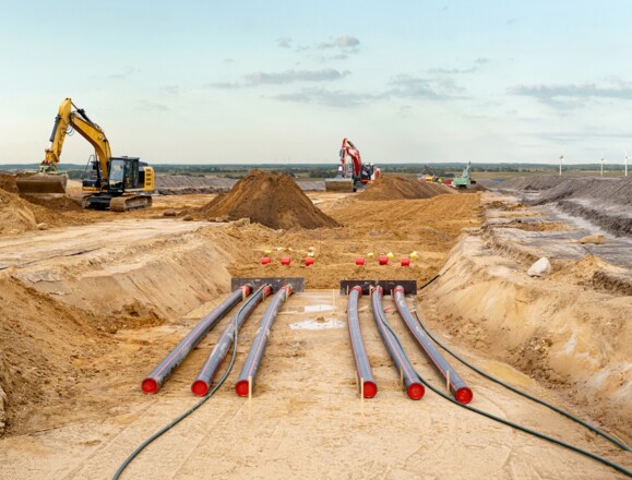 Installation of underground power cables or pipelines, infrastructure suitable for AP Sensing fiber optic monitoring solutions