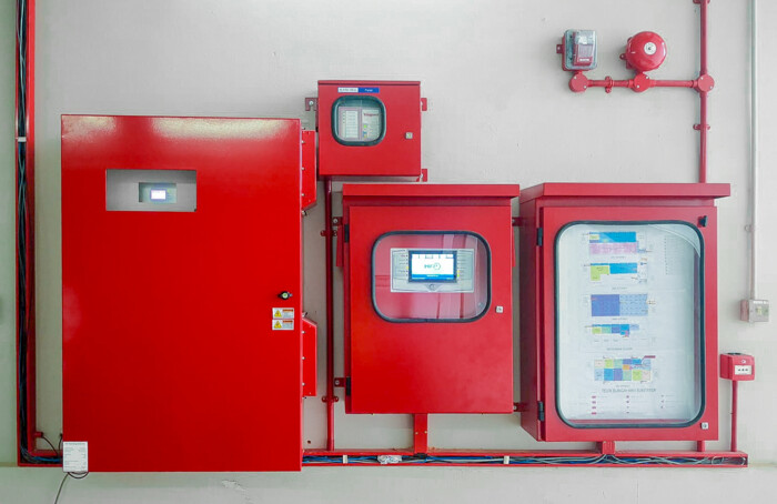 Linear heat detection system components: fire alarm control panels and equipment Linear heat detection system components: fire alarm control panels and equipment
